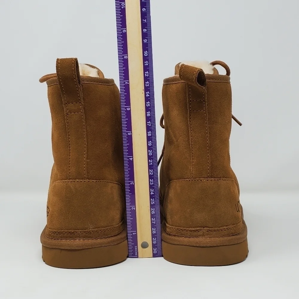 UGG Harkley 1016472 Men’s Chestnut Sheepskin Mid Top Casual Boots Size 5 New